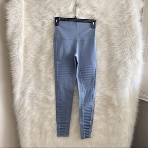🆕 Alo Yoga High Waist Moto Leggings